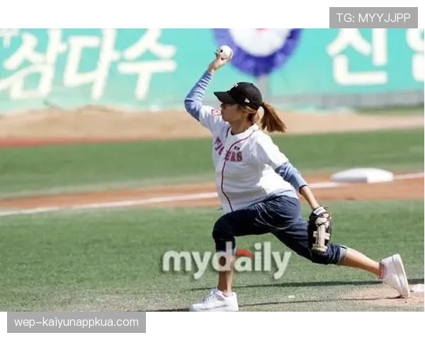 开球规则详解：比赛开始及重新开球的判罚条件与执行规范