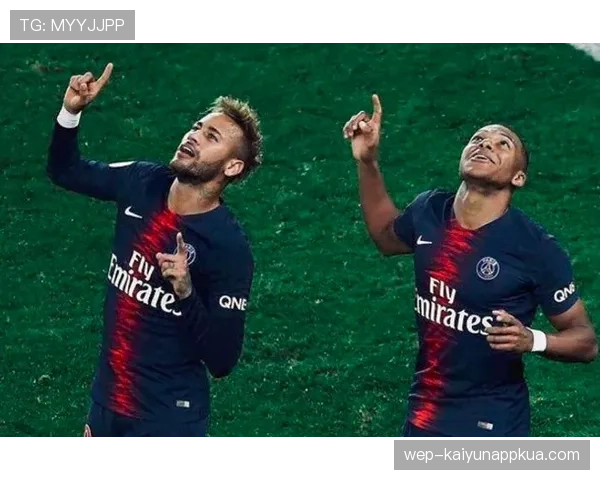 努涅斯与姆巴佩终结方式及战术角色对比分析