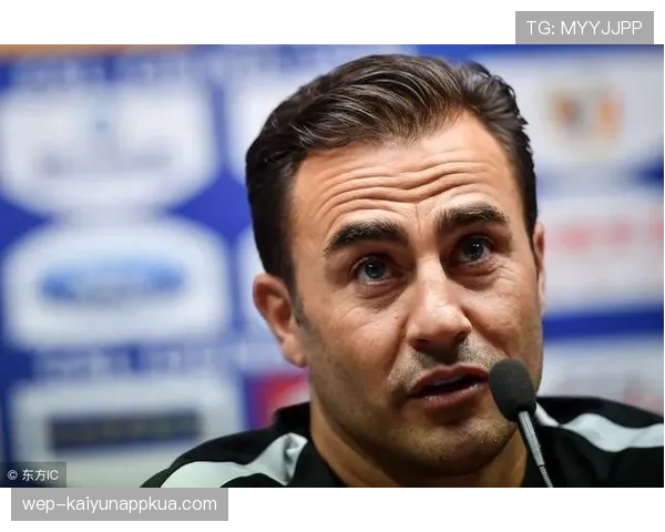 卡纳瓦罗高位逼抢压制对手中场，防线前移显战术新角色